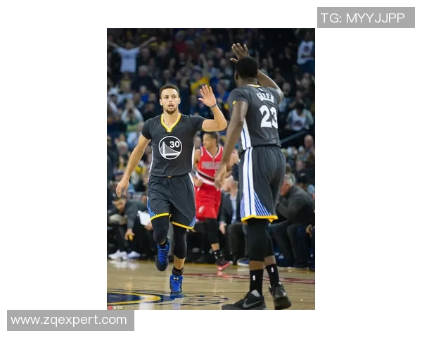 勇士与雷霆西部决赛第六场精彩录像回顾与赛后分析