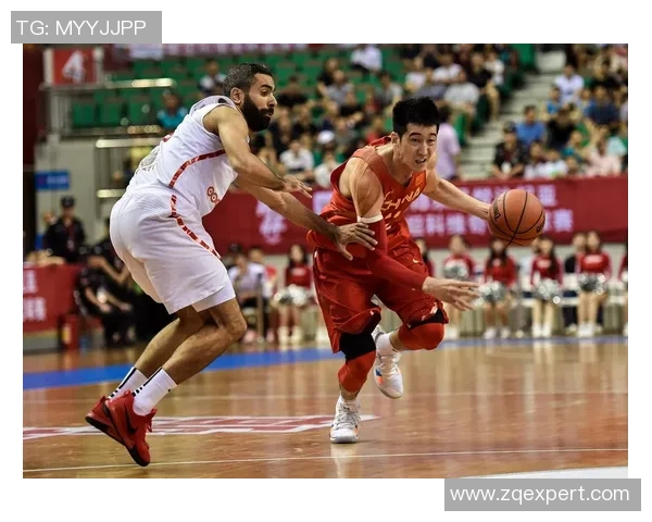 中国男篮红队迎战突尼斯队全力争胜展现团队实力与拼搏精神